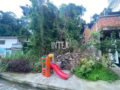 Lote/Terreno à venda, 475m² no Itaipu, Niterói