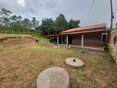 Fazenda/Sítio com 3 Quartos à venda, 300m² no São João, Pouso Alegre