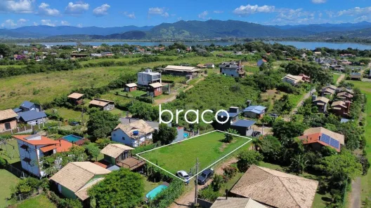 Lote/Terreno à venda, 935m² no Ibiraquera, Imbituba