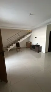 Sobrado com 3 Quartos à venda, 165m² no Parque Amazônia, Goiânia
