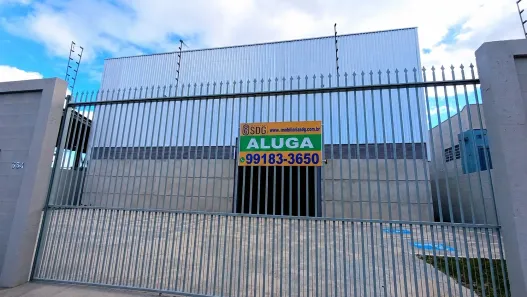 Galpão/Depósito/Armazém para alugar, 677m² no Guarani, Colombo