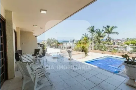 Casa com 4 Quartos à venda, 280m² no Abraão, Florianópolis