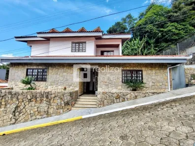 Casa de Condomínio com 5 Quartos para alugar, 224m² no Córrego Grande, Florianópolis