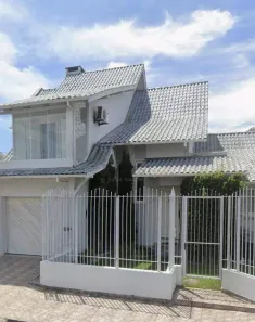 Casa com 3 Quartos à venda, 200m² no Cidade Alta, Araranguá