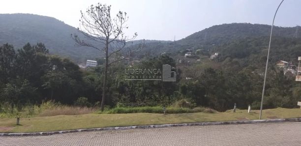 Lote/Terreno à venda, 639m² no Itacorubi, Florianópolis