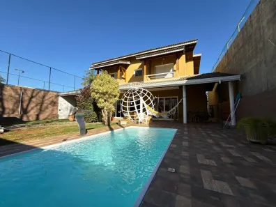 Casa com 4 Quartos à venda, 250m² no Jardim Santos Reis, Piracaia