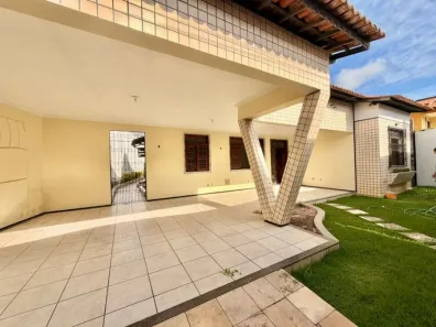 Casa com 3 Quartos à venda, 186m² no Cajazeiras, Fortaleza