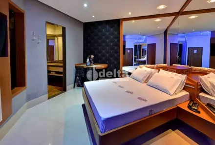 Ponto Comercial com 48 Quartos à venda, 3364m² no Custódio Pereira, Uberlândia