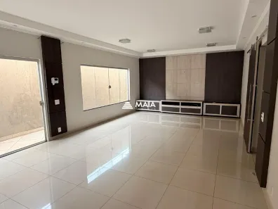 Casa com 3 Quartos à venda, 320m² no Jardim do Lago, Uberaba
