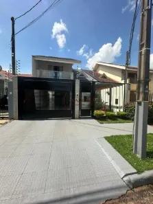 Casa com 3 Quartos à venda, 225m² no Jardim Iguaçu, Maringá
