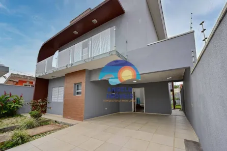 Sobrado com 4 Quartos à venda, 240m² no Bal Arpoador, Peruíbe