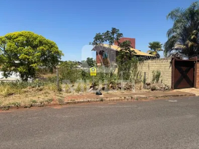 Lote/Terreno com 1 Quarto à venda, 300m² no Vigilato Pereira, Uberlândia