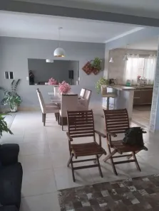 Casa com 2 Quartos à venda, 130m² no Loteamento Villa Branca, Jacareí