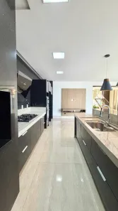 Casa com 4 Quartos à venda, 395m² no Jardins Verona, Goiânia