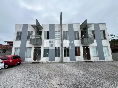 Apartamento com 2 Quartos para alugar, 58m² no Carianos, Florianópolis