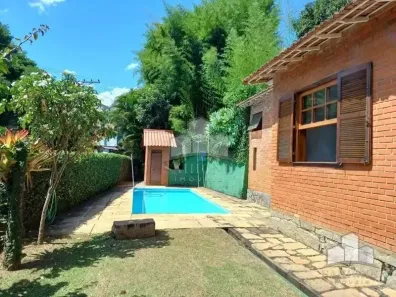 Casa com 3 Quartos à venda, 335m² no Itaipava, Petrópolis