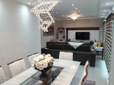 Sobrado com 4 Quartos à venda, 400m² no Jardim Guapira, São Paulo