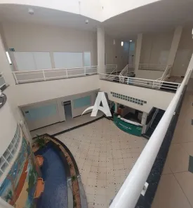 Prédio Comercial para alugar, 1000m² no Brasil, Uberlândia