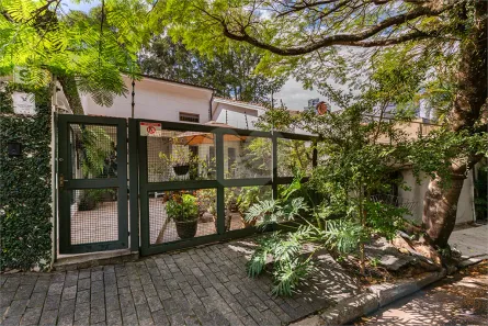 Sobrado com 4 Quartos à venda, 300m² no Vila Madalena, São Paulo