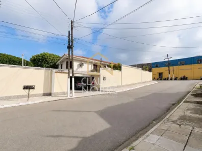 Casa com 3 Quartos à venda, 370m² no Farol, Maceió