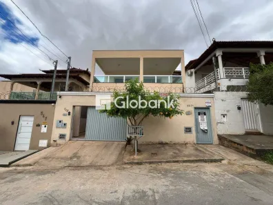 Imóvel Comercial com 6 Quartos à venda, 220m² no Santa Lúcia, Montes Claros