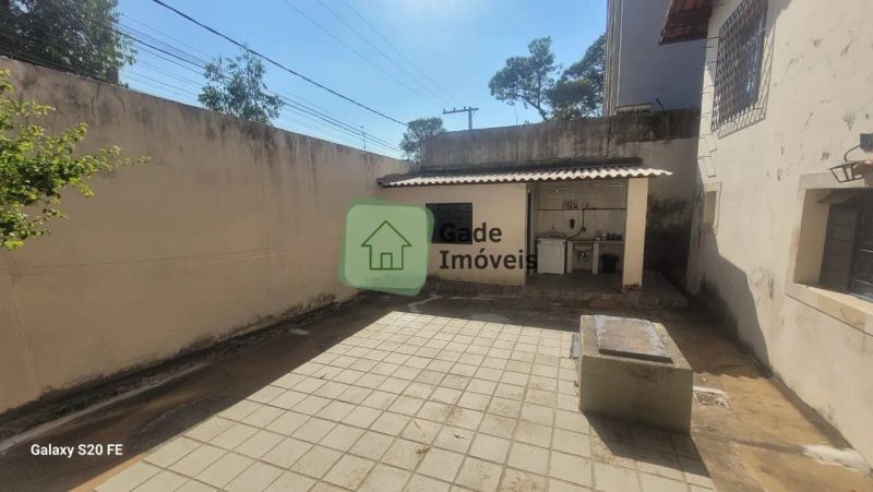 Casa com 4 quartos — Nova Suíssa, Belo Horizonte