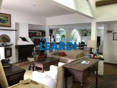 Fazenda/Sítio com 4 Quartos à venda, 800m² no Chácaras do Refúgio-Granja Viana, Cotia