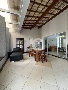 Imóvel Comercial com 4 Quartos à venda, 231m² no Candeias, Vitória da Conquista