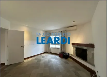 Casa de Condomínio com 4 Quartos para alugar, 430m² no Alphaville Residencial Um, Barueri