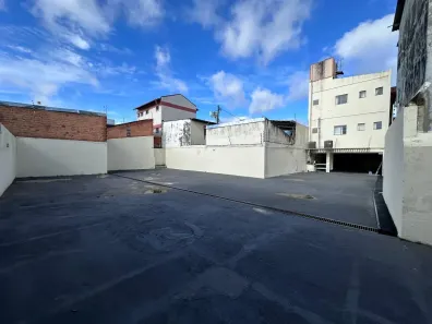 Prédio Residencial para alugar, 2000m² no Fátima, Belém