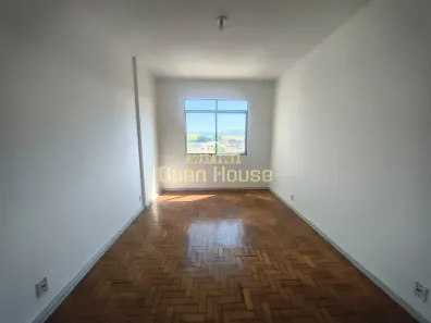 Apartamento com 3 Quartos para alugar, 123m² no Aterrado, Volta Redonda