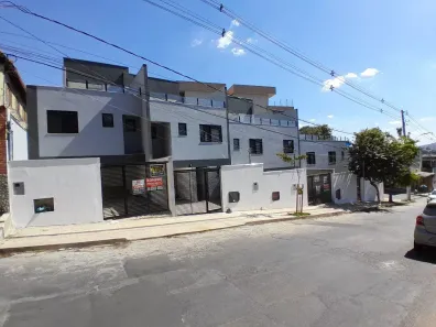 Casa com 3 Quartos à venda, 210m² no Planalto, Belo Horizonte