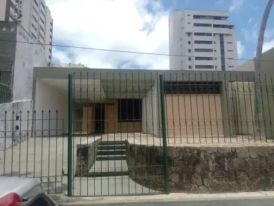 Casa com 4 Quartos à venda, 600m² no Joaquim Távora, Fortaleza
