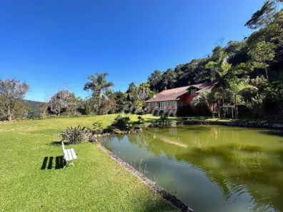 Fazenda/Sítio com 5 Quartos à venda, 270m² no Córrego das Pedras, Teresópolis