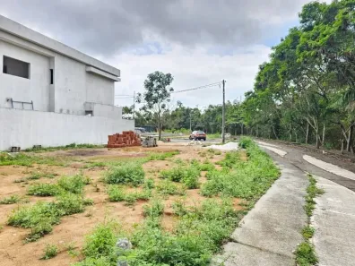 Lote/Terreno à venda, 351m² no Manguinhos, Serra