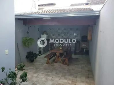 Casa com 2 Quartos à venda, 65m² no Jardim Europa, Uberlândia