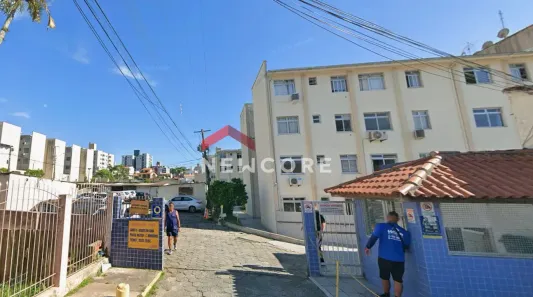 Apartamento com 3 Quartos à venda, 54m² no Praia Comprida, São José