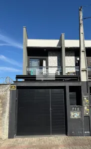 Sobrado com 2 Quartos à venda, 73m² no Iririú, Joinville