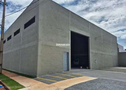 Galpão/Depósito/Armazém à venda, 486m² no Parque das Laranjeiras, Uberaba