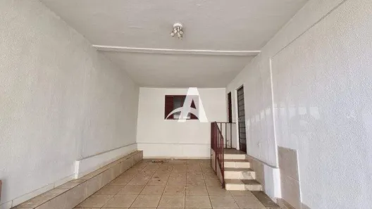 Casa com 3 Quartos para alugar, 110m² no Santa Mônica, Uberlândia