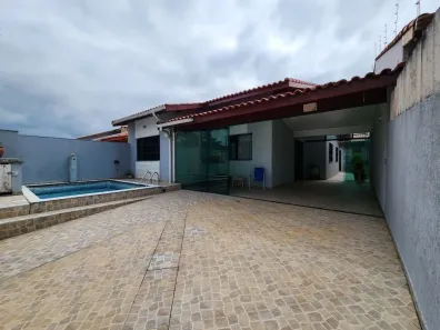 Casa com 3 Quartos à venda, 130m² no Centro, Peruíbe