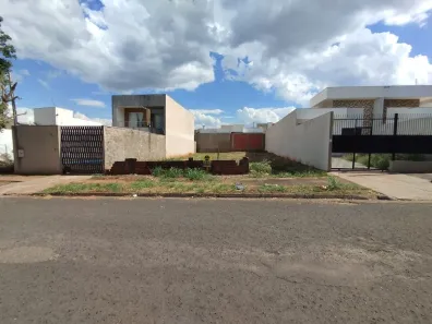 Lote/Terreno à venda, 300m² no Jardim Monte Rei, Maringá