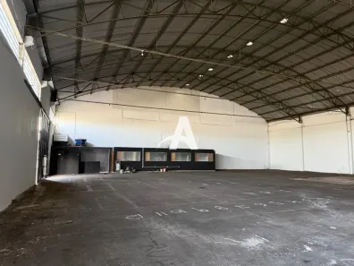 Galpão/Depósito/Armazém para alugar, 1000m² no Custódio Pereira, Uberlândia