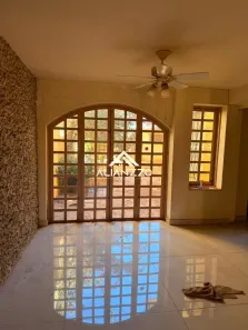 Casa com 4 Quartos para alugar, 327m² no Jardim América, Ribeirão Preto