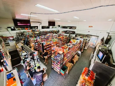 Galpão/Depósito/Armazém à venda, 300m² no Cavalhada, Porto Alegre