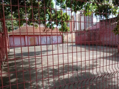 Lote/Terreno para alugar, 900m² no Cambuí, Campinas