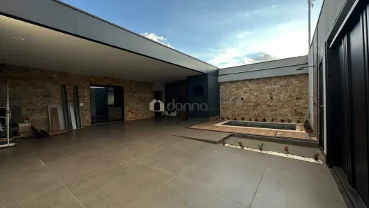 Casa com 3 Quartos à venda, 165m² no Parque das Laranjeiras II, Uberaba