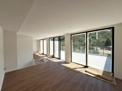 Cobertura com 3 Quartos à venda, 170m² no Itaipava, Petrópolis