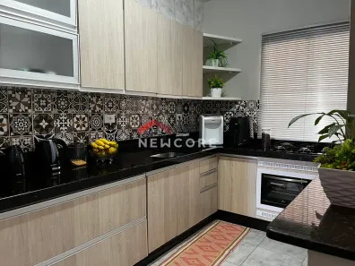 Casa com 3 Quartos à venda, 85m² no Jardim ltaparica, Londrina