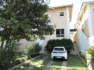 Casa de Condomínio com 4 Quartos à venda, 135m² no Vila Santo Antônio, Cotia